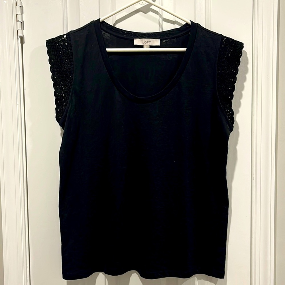 Lift cap sleeve tee